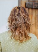 無造作ヘアスタイル