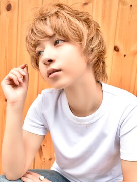 ブゾン(buZon) ハイトーンショート×アクセントカール