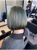 ミントベージュ