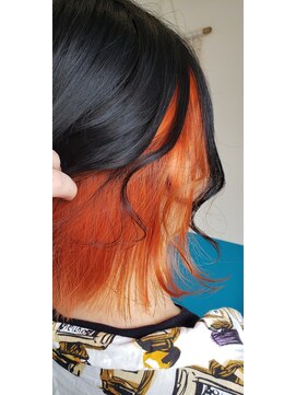 キキヘアメイク(kiki hair make) ブルーブラック×ビビッドオレンジ