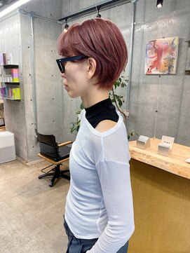 フィーカ(Fiika) ショート/ピンクカラー/ケアブリーチ【肥後橋】
