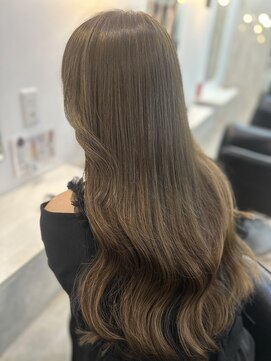 ラビス(Lovis) ホワイトグレージュ/ミニウルフ/チェリーブラウン