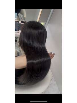 ロンドルピナス 小倉(Lond Lupinus) ブルーブラック/ワイドバング/美髪のススメ/外ハネボブ/北九州/