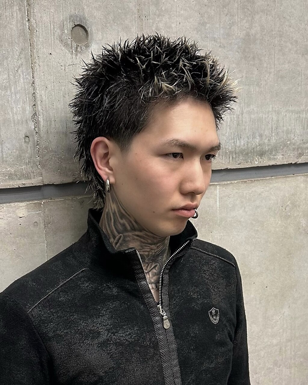 スパイキーショートベリーショート短髪アップバングフェード