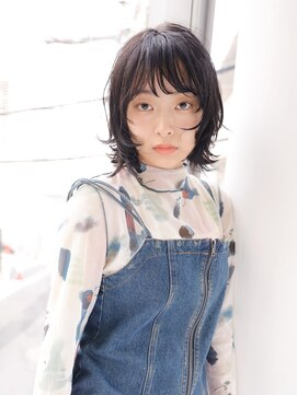 エムスラッシュ 本牧(M.SLASH) くせ毛風/黒髪/ミディアムレイヤーカット/ハッシュボブ/本牧