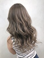 ジゼル(gisele)&nbsp;ウォームグレージュ