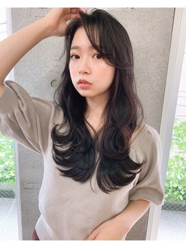 リコバイアフロート(riko by afloat) 顔まわりエギョモリ韓国風レイヤーロングーカット