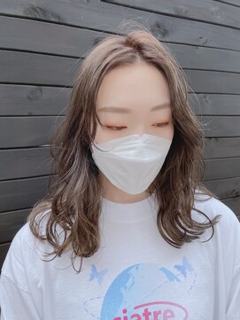 ヘアラウンジ アングゥ(hair lounge ungu) くすみベージュ