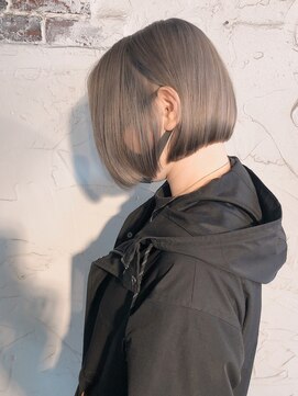 ナナカバイミーツハンド(nana.ca by meetsHAND) ハイトーンミルクティー × ハイクオリティミニボブ