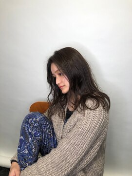 エヴリンアンドペイジ(Evelyn&paige) 柔らかダークグレージュ