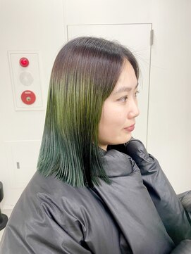 スー 渋谷(suu) グリーンカラーグラデーションカラーモスグリーンケアブリーチ