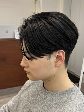 ファルベ(Farbe) ニュアンスパーマ/センターパート/ベリーショート/アッシュ