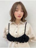 くびれボブミニウルフ透明感シルバーアッシュグレージュカラー