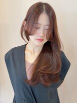 レジナヴィータ 栄(Reginavita)&nbsp;オレンジブラウン 暖色カラー レイヤーカット 20代 顔周りカット