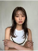 薄め前髪　レイヤースタイル　顔回りレイヤー　ハイレイヤー