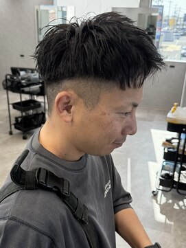 リオールバイニアウ(RE:ALL by Niau) メンズショートアップバングパーマニュアンスパーマ刈り上げ