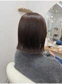 赤みなしベージュ/外ハネぱつボブ