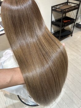 ネイヴスヘアー 福工大駅前店(Neivs Hair)の写真/【話題のReFa取り扱い店】憧れの自然なサラツヤストレート♪こだわりの上質空間でお悩みを改善しませんか？