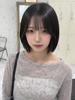 シーン(scene) 地毛風縮毛矯正 × タッセルボブ × 暗髪