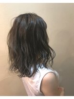 ヴァニラ フレーバー オブ ヘアー(Vanilla. Flavor of Hair) 透明感カラー暗髪