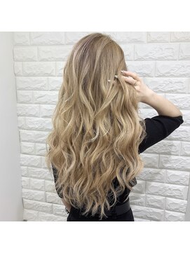 フィーネ(Fi-Ne) ハイライトグラデーション×エクステ