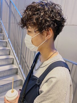 モルニ(MORNI) ミックスカール_マロンベージュ Aラインボブ かきあげ