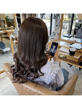 フツーロ 栄(FUTURO) グラデーション　ブラウンヘア　巻き髪　プルエクステ　エクステ