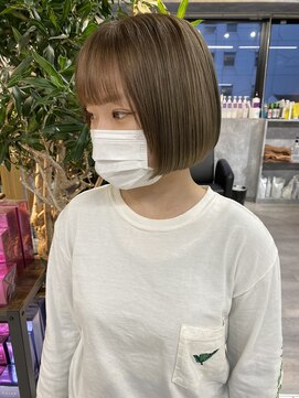 イコ(.ico) ワンレンボブ