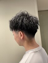 ミリオンバックス 上野(Million Bucks) 刈り上げショートスタイル