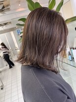 ルートエイチ 市川(Root H) 斜めバンググレージュカラーデザインカラーシルキーベージュ