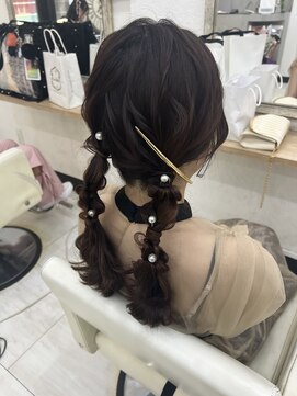 プティクローシェ バイ クオーレ(petite cloche by CUORE) ツイン編みおろし結婚式ヘアお呼ばれヘア
