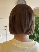 ルース(LUZ) 切りっぱなしボブ