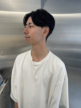 ナイロンバイセレクション(NYLON by Selection.) センターパートニュアンスパーマ