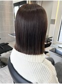 ぱつっと切りっぱなしボブ
