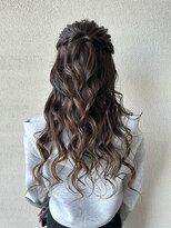 グランドウシワカマル(GRAND ushiwakamaru)&nbsp;ハーフアップ