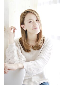 アウラ(Aula by marbles) くすみベージュ/外国人風カラー/ストレート[横浜]