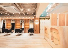 ルースト 渋谷店(ROOST)の雰囲気（[365日カッコよく]お客様にあわせた日々のケアもお任せください）