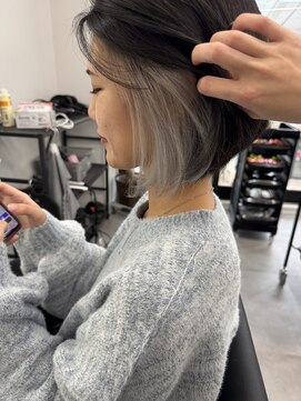 ナンバー 竪町(number+) 20代30代大人かわいいイヤリングカラーホワイトナチュラルボブ