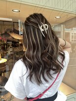 アンダーバーホワイト(_white) ハイライトブリーチ髪質改善トリートメントエクステ神戸三宮