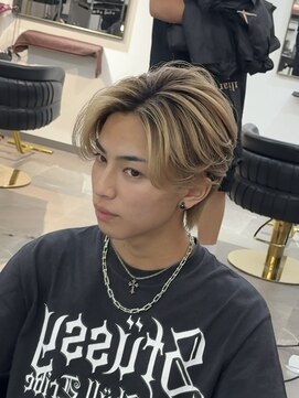 ファミリア 新宿(familiar) 欧風バレイヤージュ