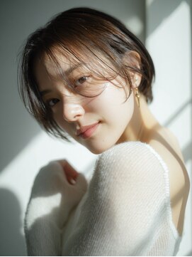 ファムバイアヴァンス(Femme by AVANCE.) 透明感たっぷり大人ショートボブ