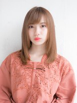 ルティア(Lutia) アッシュベージュ レイヤースタイル