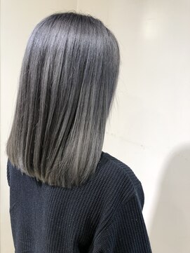 アズール 草加(azule) 暗髪 アッシュグレー ミディアムボブ