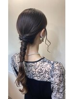 お呼ばれヘアアレンジ結婚式タイトポニーテールドレスヘア表参道