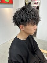 ミィ 浦和(mee)&nbsp;【mee.】ヤジマ　ツイストスパイラルパーマ