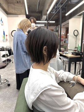 トリニティ 本厚木(trinity) ボブウルフ/ミニウルフ/顔周りレイヤー/本厚木/学割U24