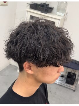バース バイ ハピネス(BIRTH by happiness) ツイストスパイラルパーマツイストパーマメンズマッシュパーマ