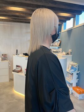 プラス ファースト ヘア(Plus 1st) ホワイトベージュ×ケアブリーチ×髪質改善トリートメント