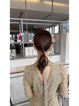 ザスカイ(THE SKY) タイトヘアアレンジ