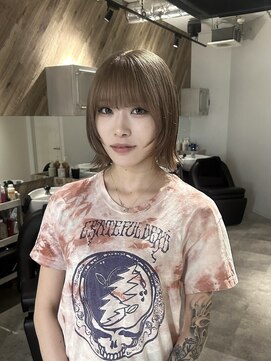 アイリー 名古屋(A/LEE) ミルクティーベージュ